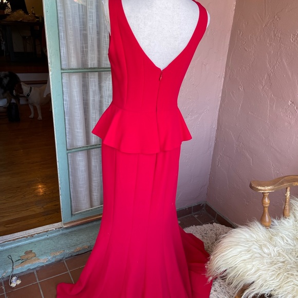 💃🏻BCBG RED CARPET GOWN ❤️🌹 - Picture 9 of 11